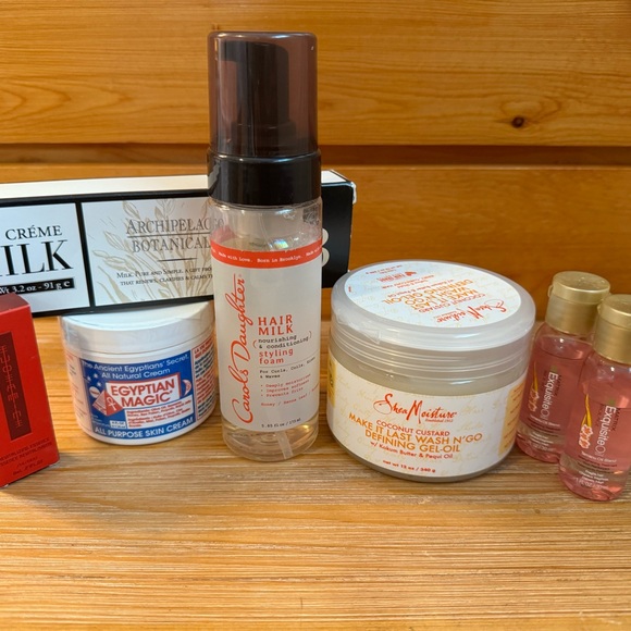 Carol’s Daughter, Shea Moisture, Egyptian Magic, Archipelago & More! - Picture 9 of 9